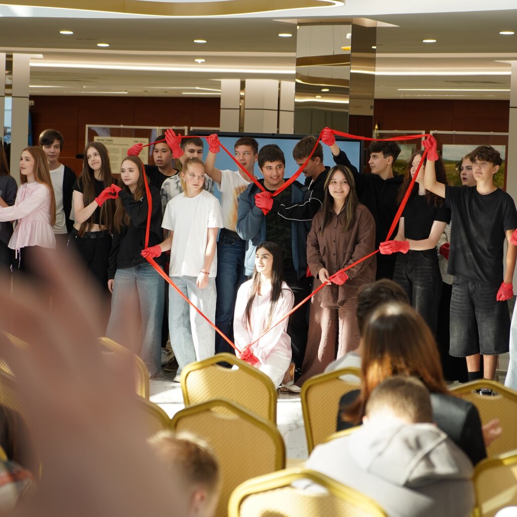 Начался прием заявок на обучение в Школу вожатых Ямала