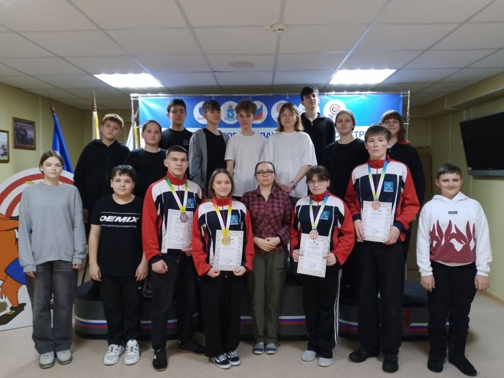 Четыре награды завоевали муравленковцы на турнире по пулевой стрельбе