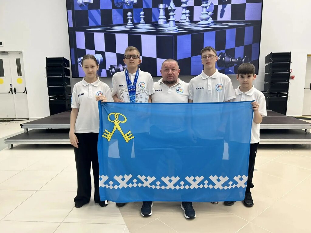 Муравленковцы – победители окружных турниров по шашкам и шахматам