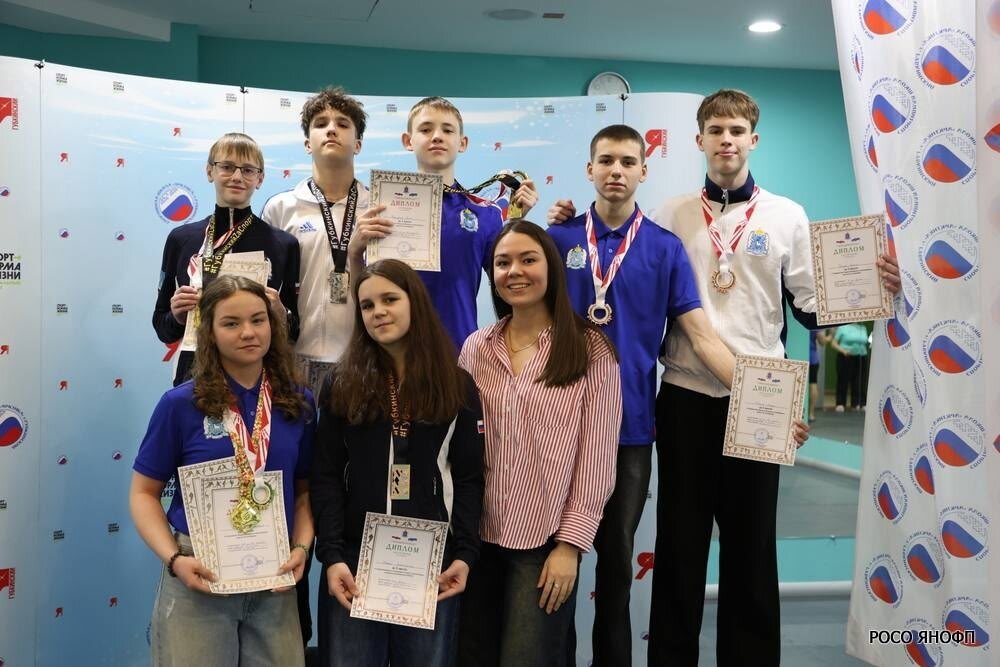 Успешный старт – муравленковские пловцы начали соревнования с побед