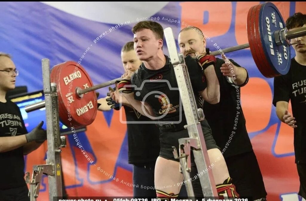 Артём Скуратов вошел в топ-10 сильнейших атлетов страны
