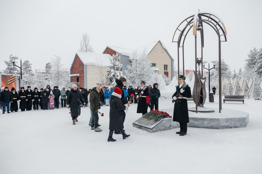 В Муравленко почтили память воинов-интернационалистов