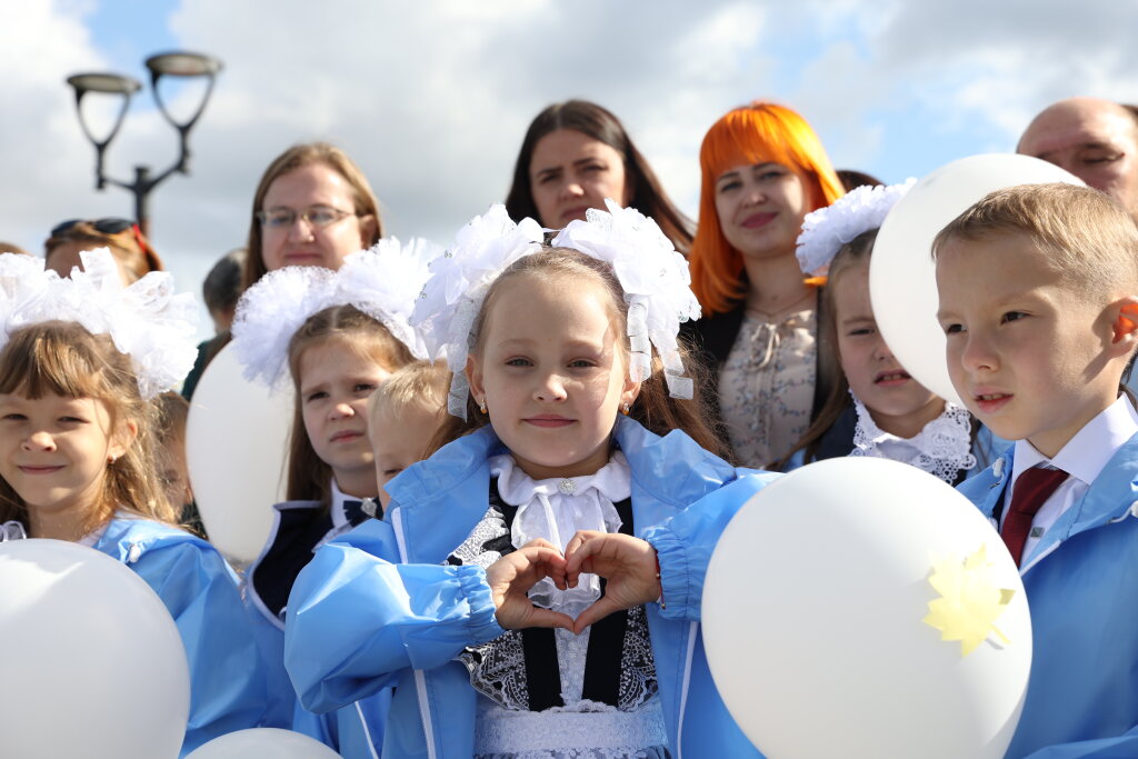 1 апреля на Ямале стартует запись в первый класс
