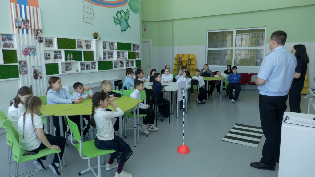 Госавтоинспекторы проводят мероприятие «Внимание, дети!»