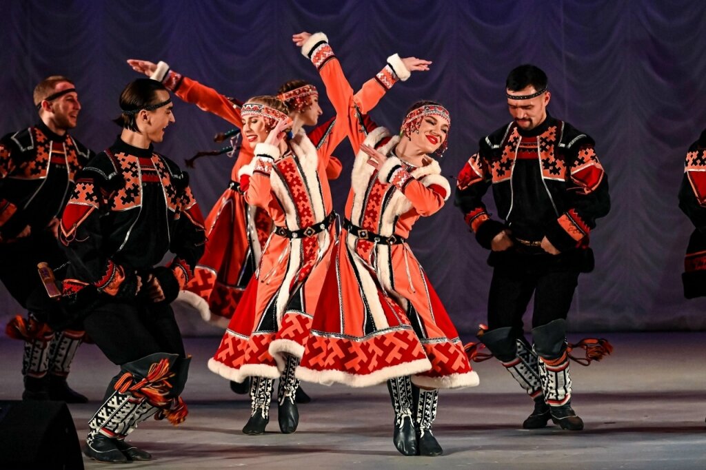 Ямальский коллектив «Сыра'сэв» выступит на сцене городского парка