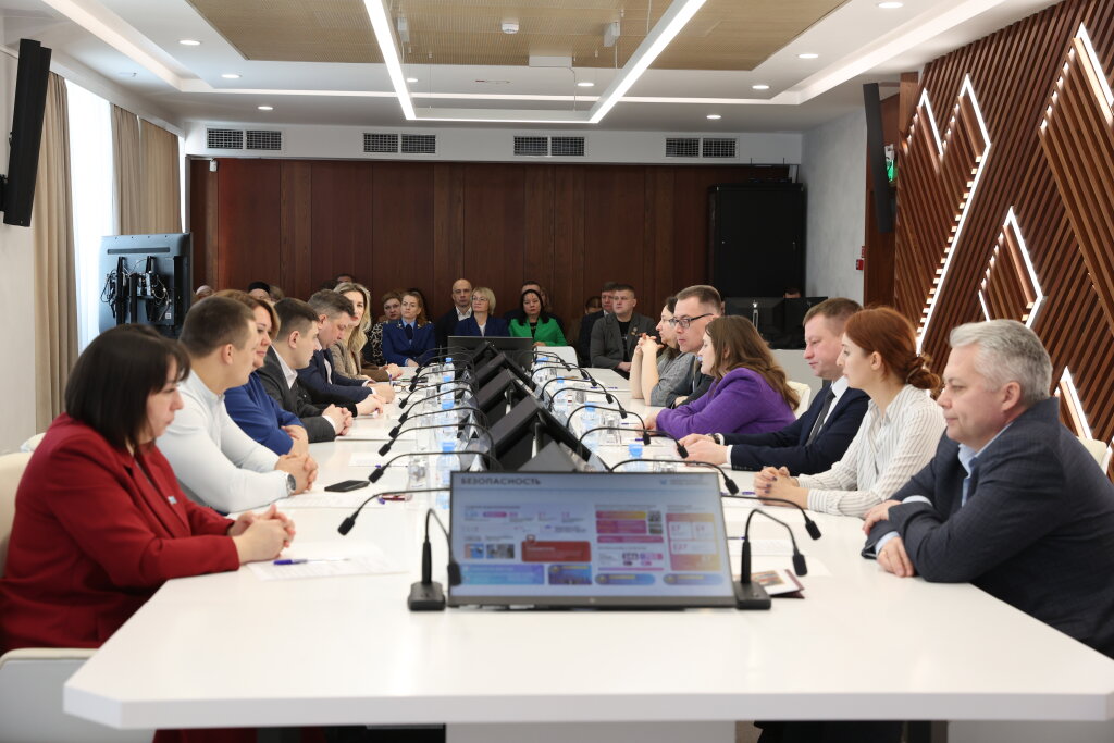 Депутаты Думы провели очередное заседание