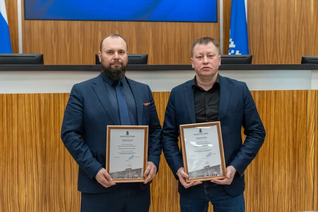 Депутаты Думы города прошли стажировку в окружном парламенте