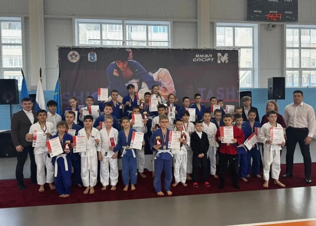 Кубок города по дзюдо в Муравленко посвятили первому тренеру Виктору Абрамянцу