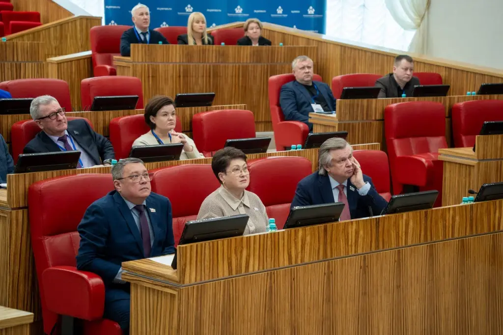 Ямальский парламент утвердил состав Общественной палаты региона