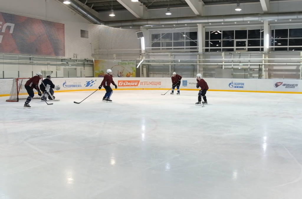 «Сэр Варк» vs «Алмаз»: хоккеисты проведут благотворительный матч