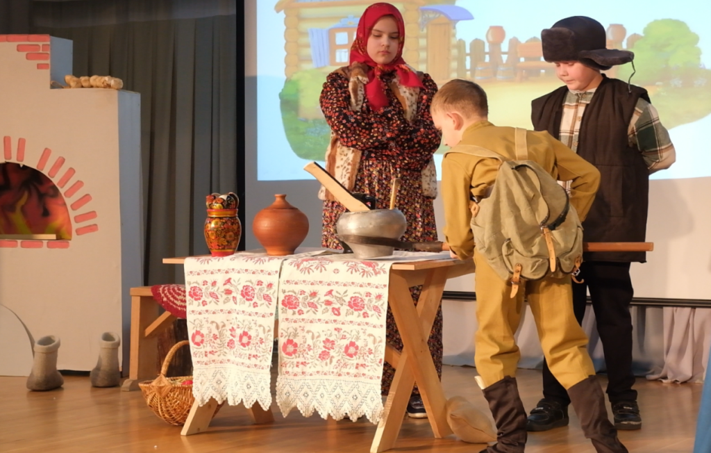 Во «Взлёте» прошел фестиваль юных театралов