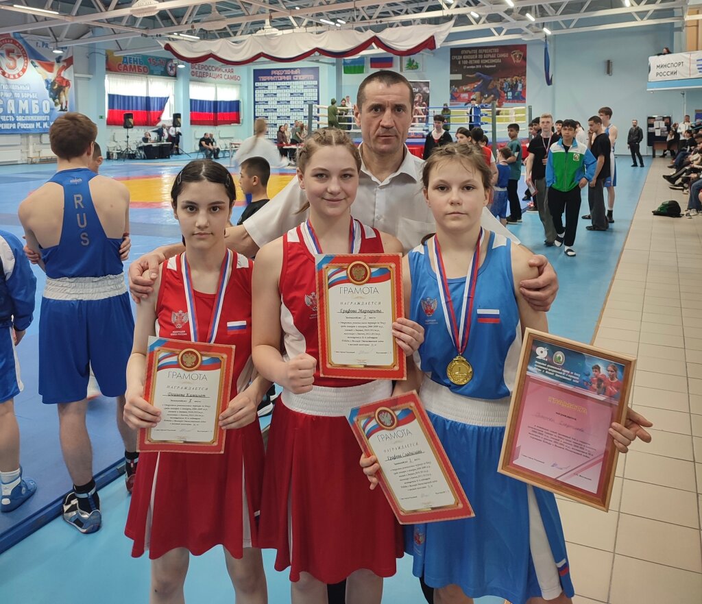 Спортсменки Муравленко пополнили копилку наград тремя медалями