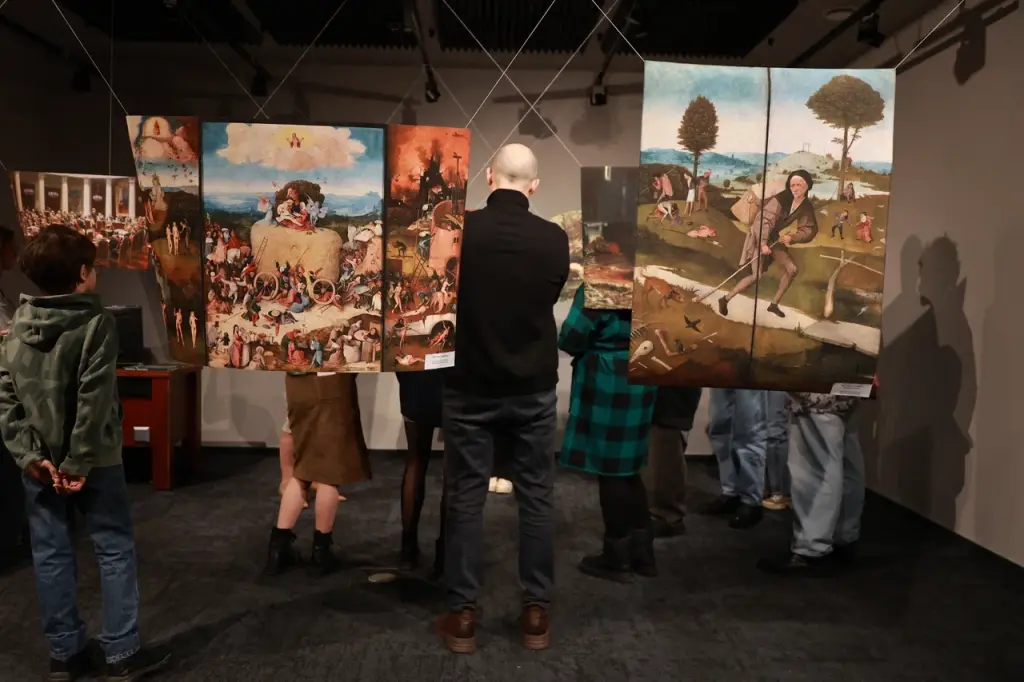 На Ямале объявлен конкурс для молодых художников страны