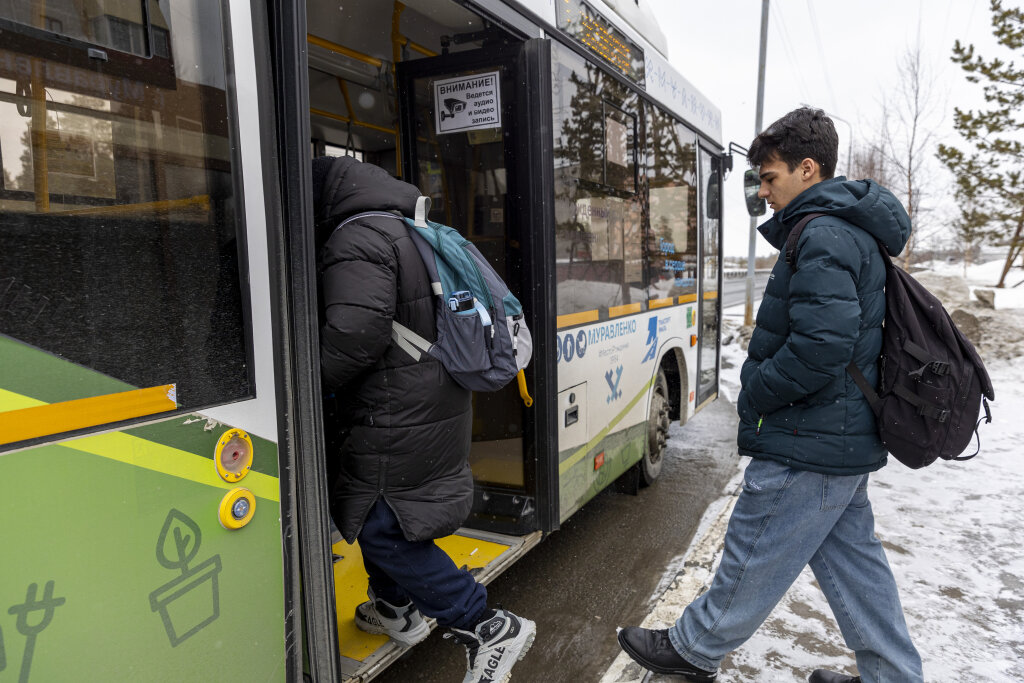 В городских автобусах контролёры ловят «зайцев»