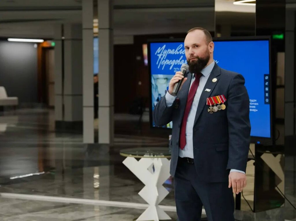 Виктор Некрасов стал спикером молодёжного форума в Муравленко