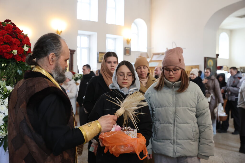 В Муравленко отметят Пасху праздничным богослужением и концертом