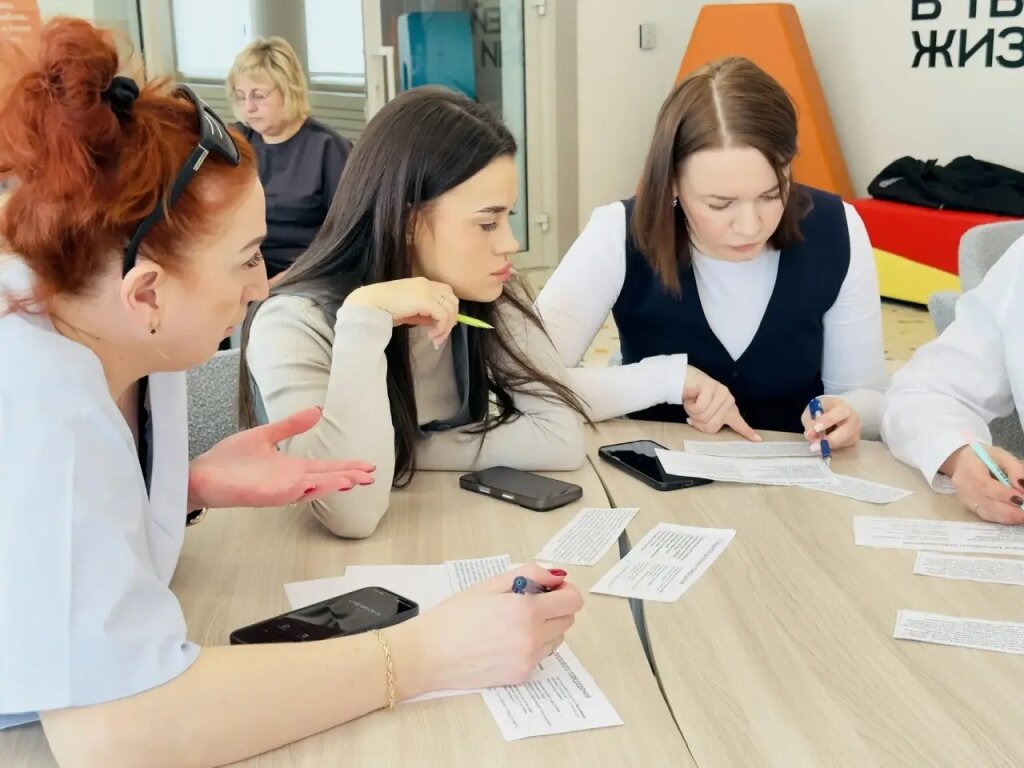 Муравленковские педагоги учатся видеть угрозу, не навешивая ярлыков