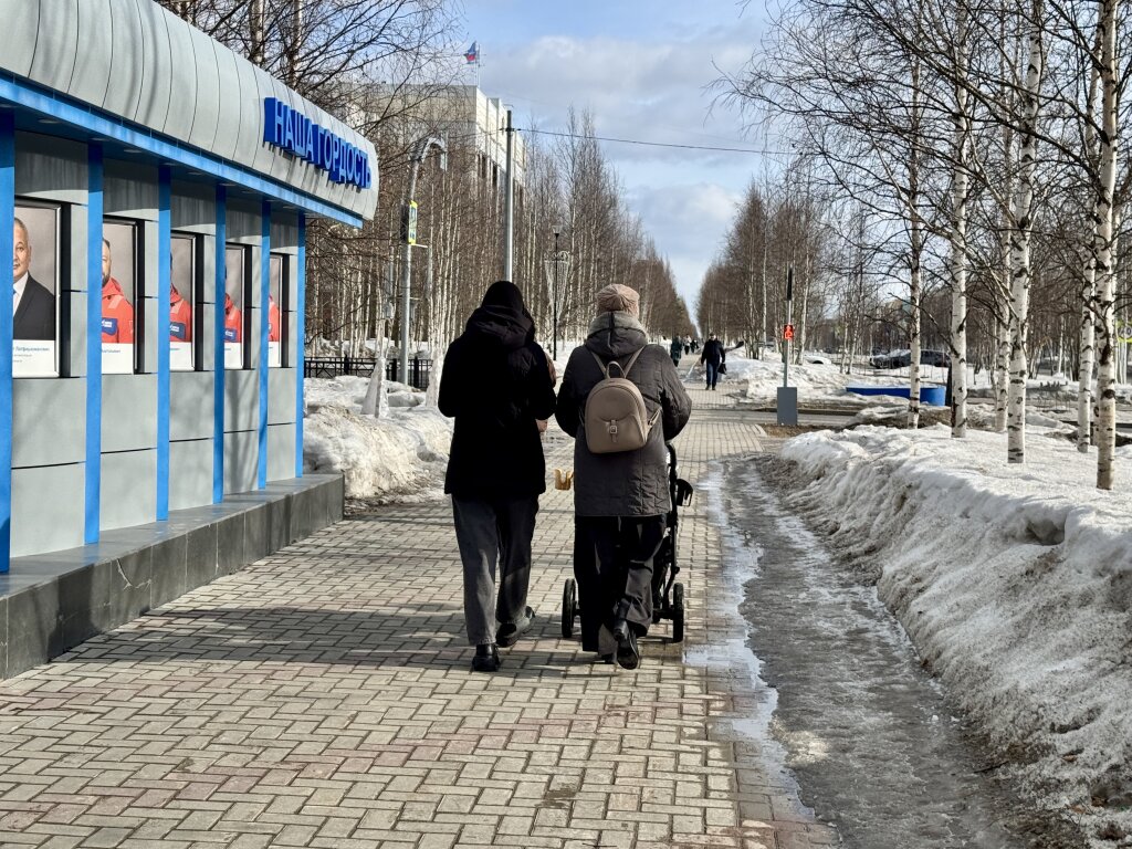 Президент подписал закон о запрете испытательного срока для женщин с детьми