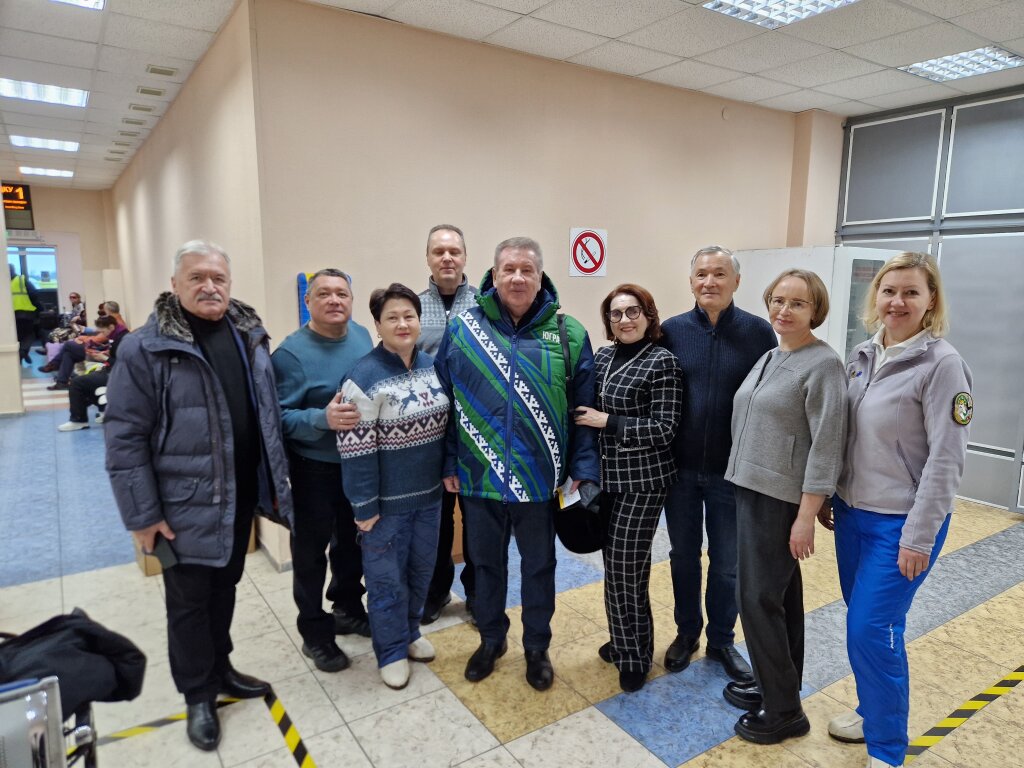 Депутаты ХМАО и Тюменской области познакомились с опытом работы Заксобрания Ямала