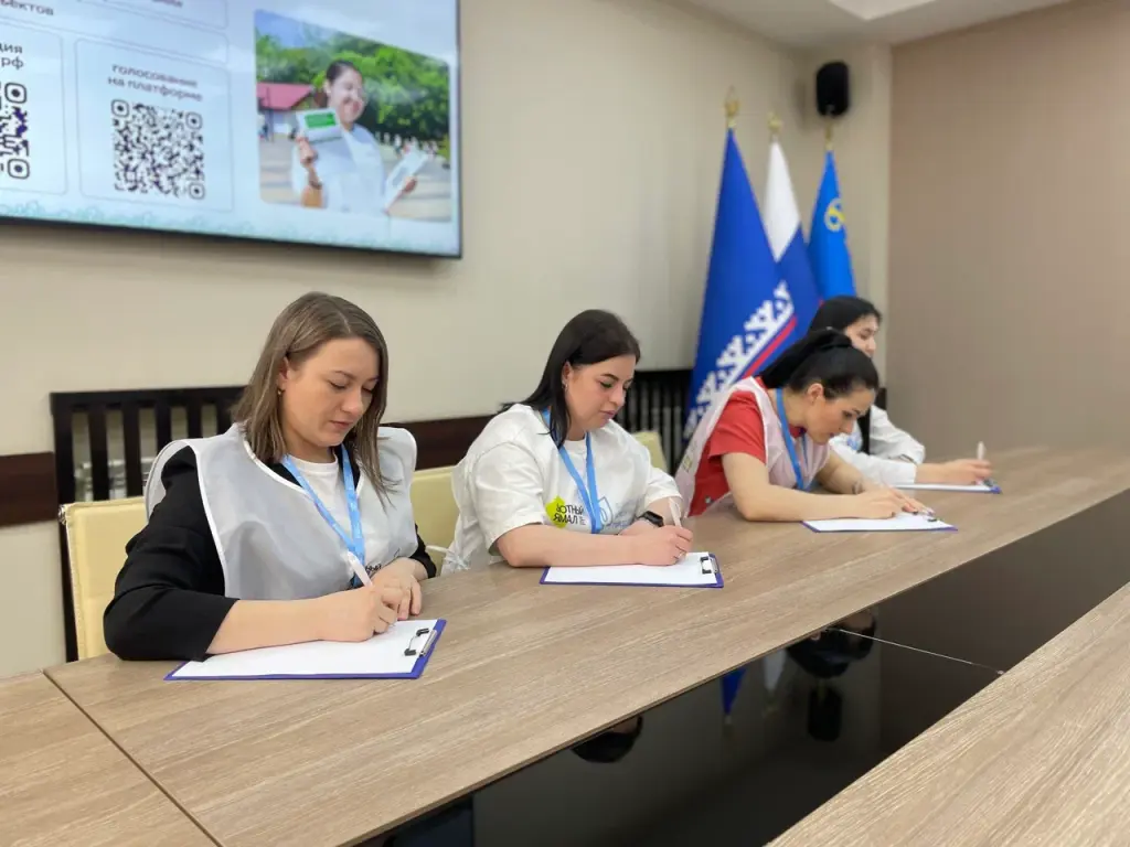 Муравленковские волонтёры благоустройства прошли обучение