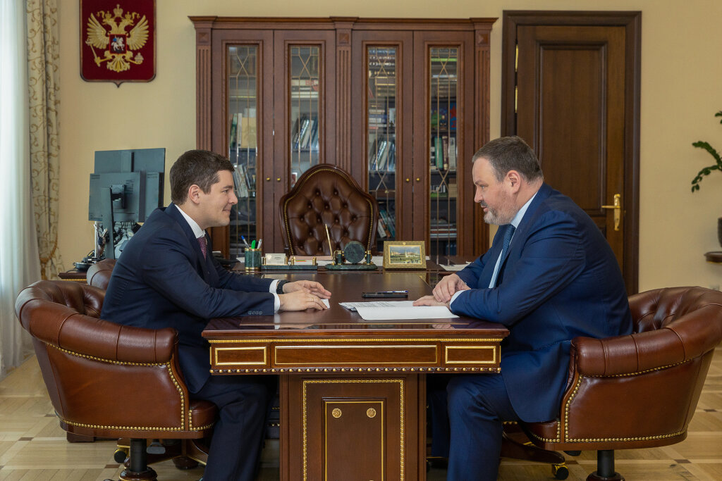 Дмитрий Артюхов и Антон Котяков обсудили вопросы демографии и занятости