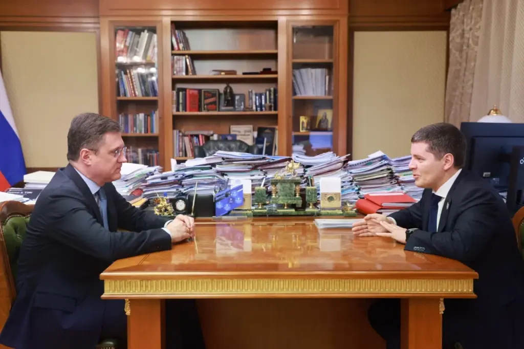 Дмитрий Артюхов и Александр Новак обсудили социально-экономическое развитие Ямала