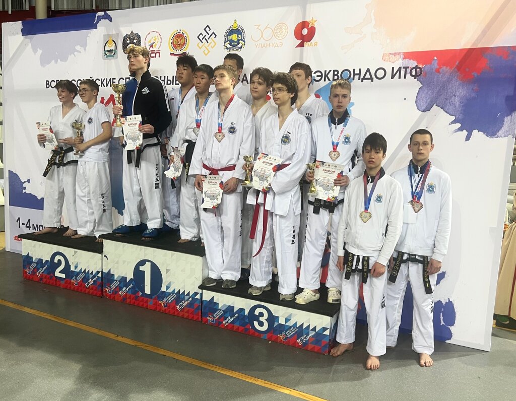 Спортсмены Муравленко на пьедестале «Кубка Байкала»