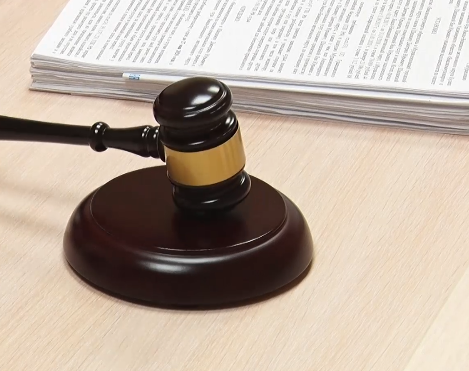 Студентка из Муравленко отстояла в суде право на пенсию по потере кормильца