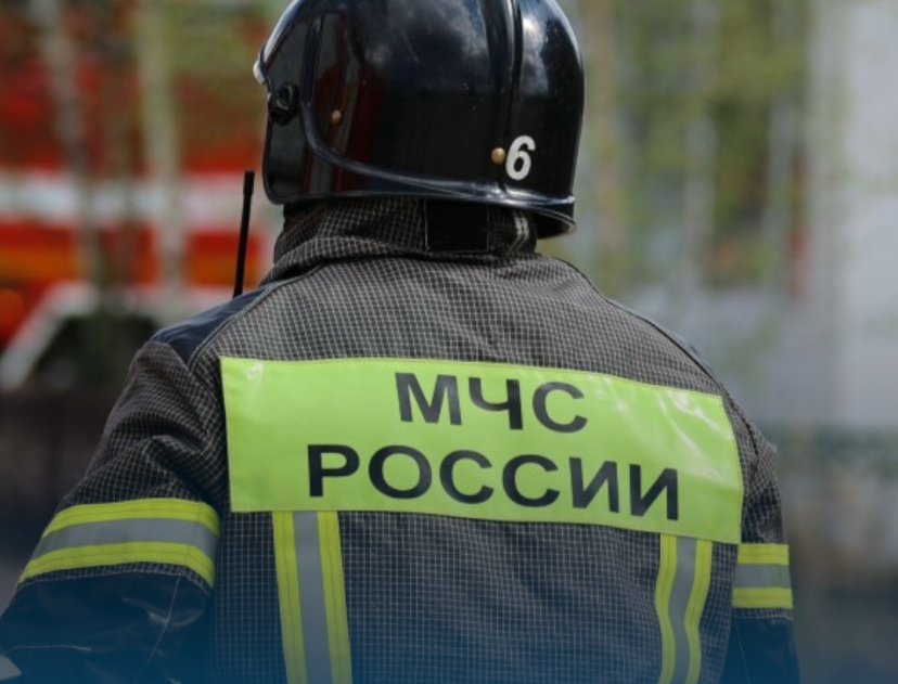 На Ямале учредили новые почетные звания для пожарных и спасателей