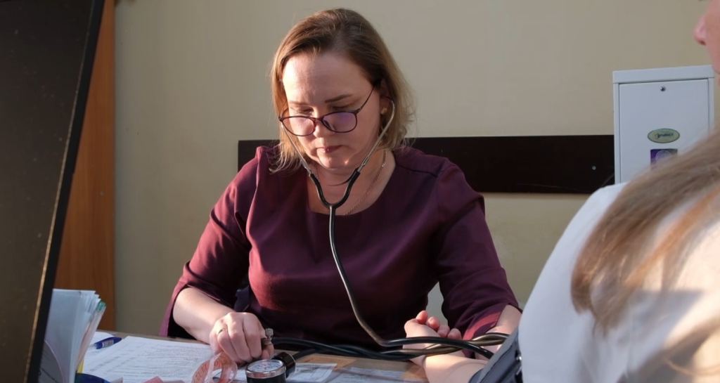 В ЯНАО поддержат молодых врачей, над которыми установлено наставничество